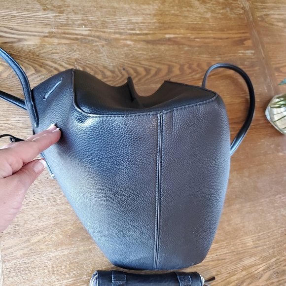 Black Purse - Picture 4 of 4